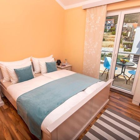 Apartmani Dubrava ポドストラナ エクステリア 写真