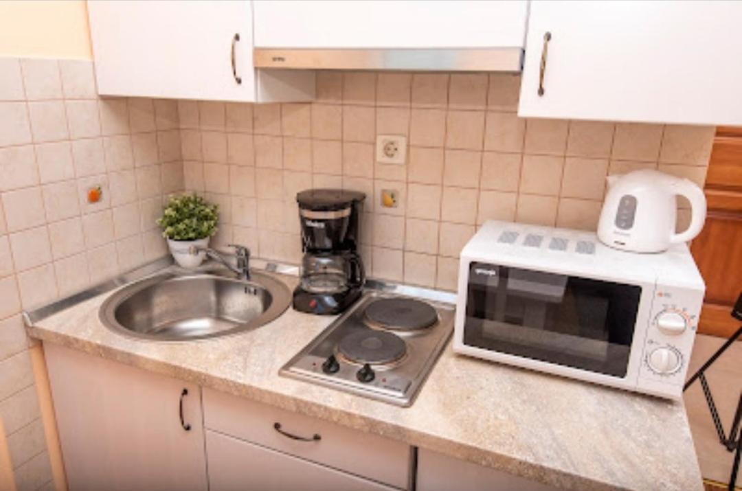 Apartmani Dubrava ポドストラナ エクステリア 写真