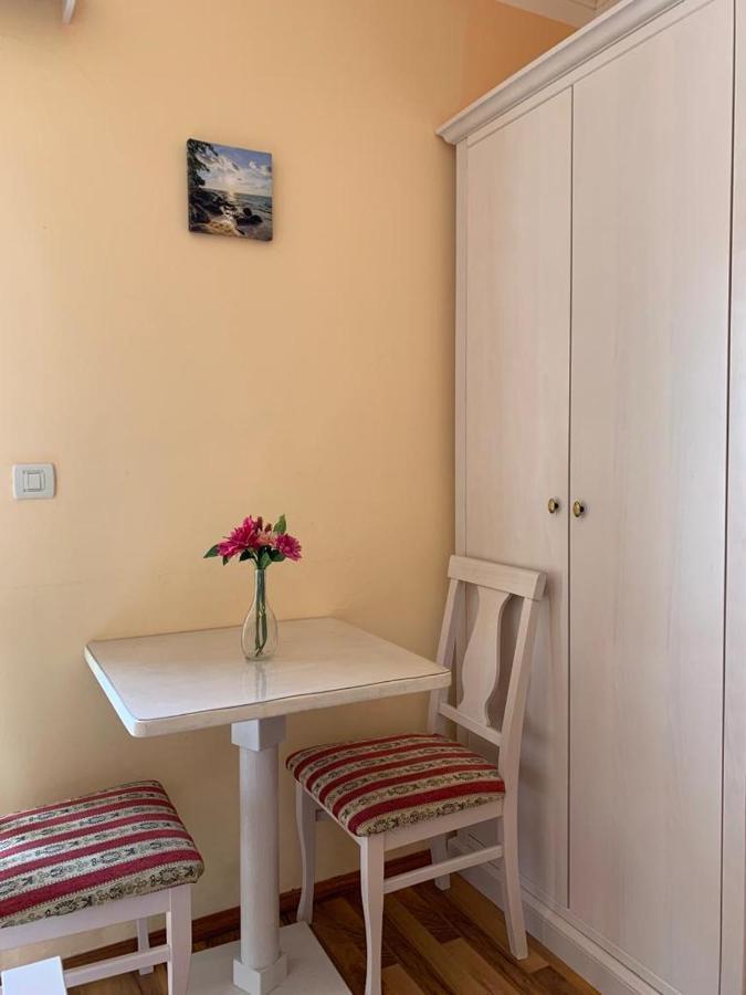 Apartmani Dubrava ポドストラナ エクステリア 写真